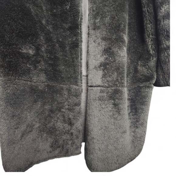 LUXE Black Faux Fur Reversible Shearling Coat Collarless Open Long Jacket - Picture 3 of 9